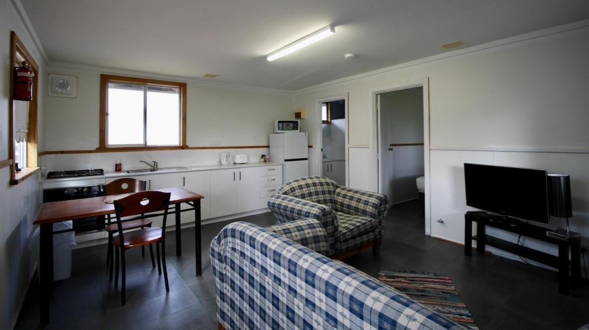 Riverscape Cottages Огаста Екстер'єр фото